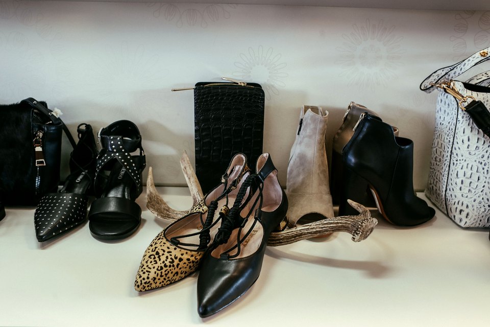 Representative marketplace photo for Ladies Shoes and Handbag Collection