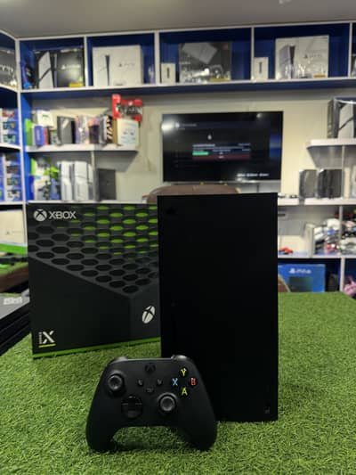 XBOX SERIES X (1TB) JUST LIKE NEW in Karachi