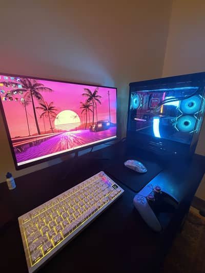 Gaming PC + Setup | Ryzen 5 7600 | 16gb DDR5 RAM | RX 6800 16Gb in Islamabad
