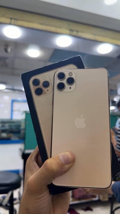 Apple iPhone 11 Pro Max 256GB With Box Pta Approved in Karachi