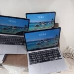 MACBOOK AIR 13 INCH 2020 8GB RAM 256GB. SSD BEST EVER PRICE 120K in Lahore
