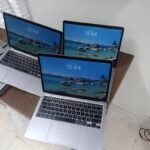 MACBOOK AIR 13 INCH 2020 8GB RAM 256GB. SSD BEST EVER PRICE 120K in Lahore