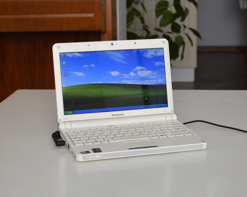Lenovo IdeaPad S10e Netbook – Windows XP – White – partial Keyboard Fault in Lahore